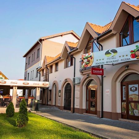 Penzion Stefarez New Veľký Meder Esterno foto