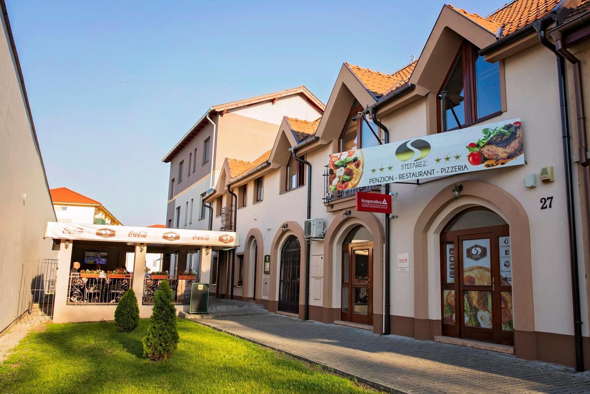 Penzion Stefarez New Veľký Meder Esterno foto