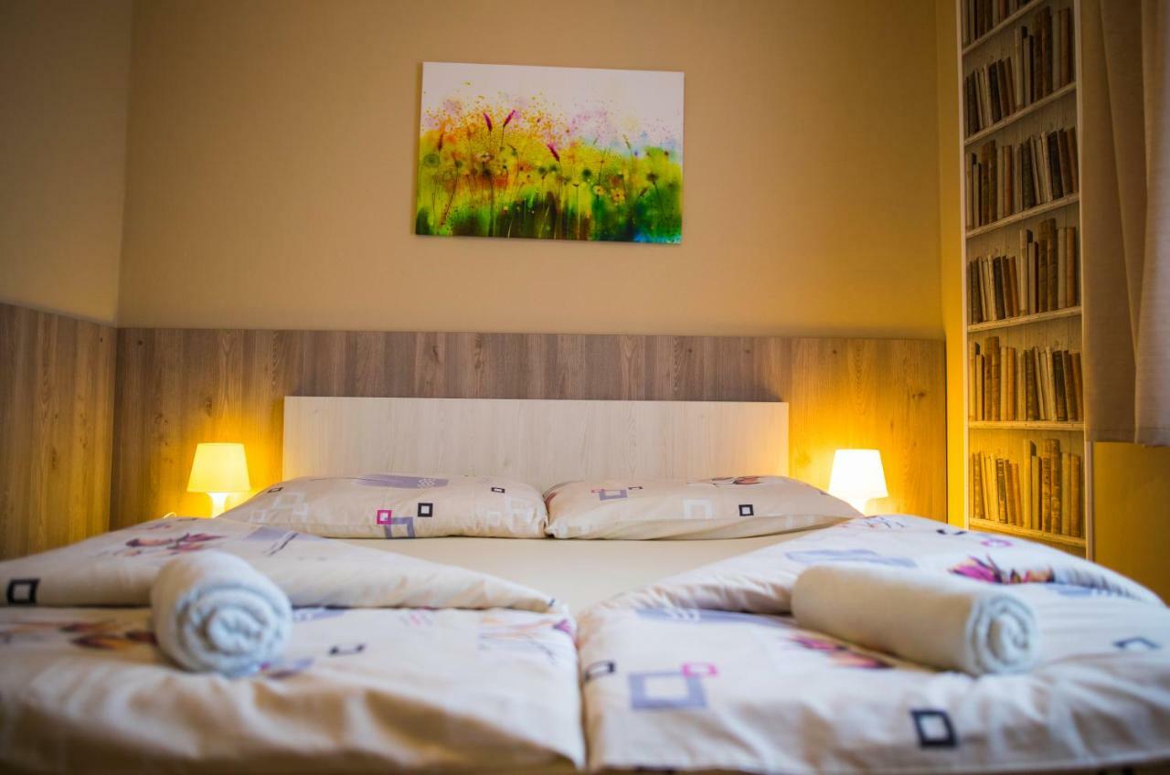 Penzion Stefarez New Veľký Meder Esterno foto
