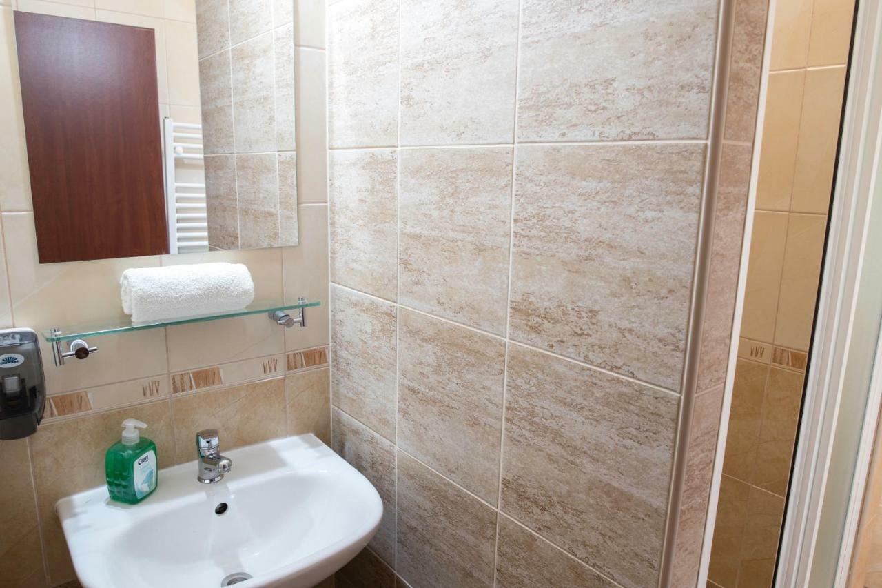 Penzion Stefarez New Veľký Meder Esterno foto